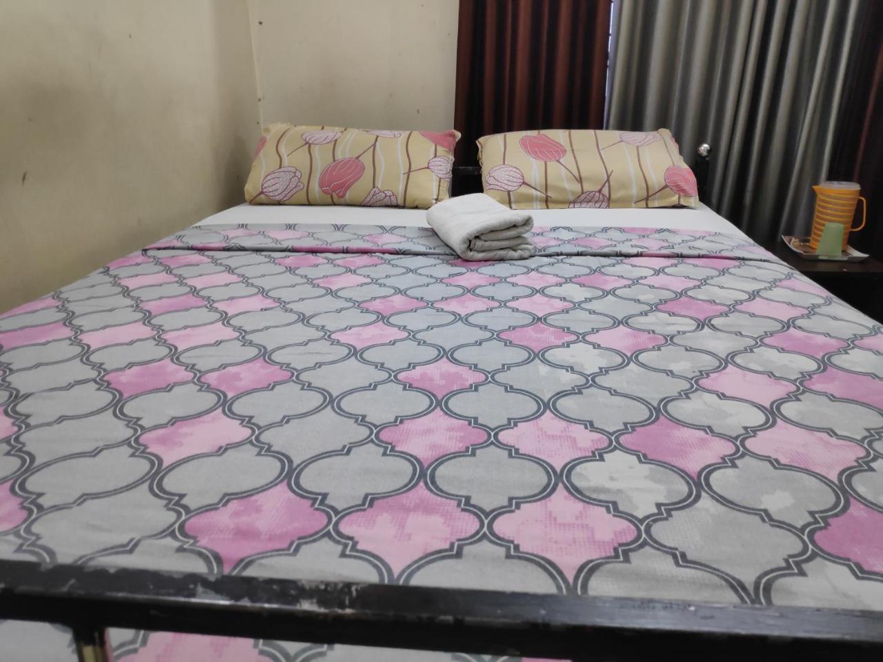 Hotel Silver Space Ernakulam Esterno foto